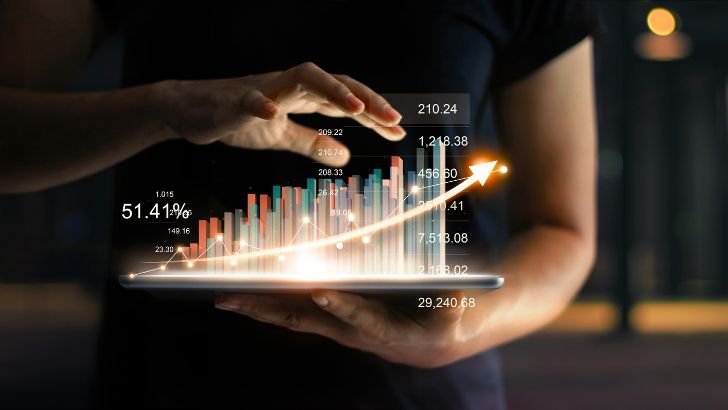 Les dépenses publicitaires mondiales devraient augmenter de 5 % en 2024, selon Dentsu