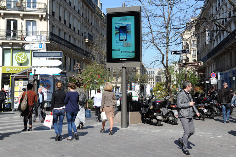 NL476-Totem Digital JCDecaux