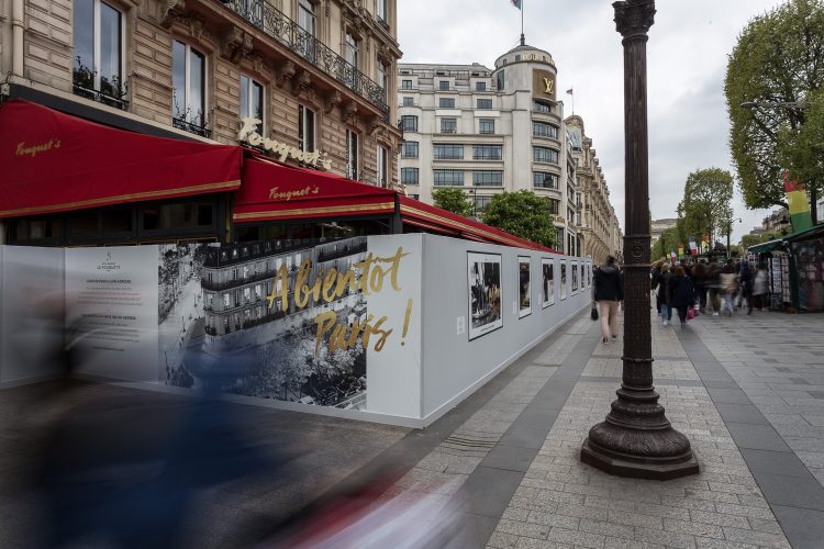 JCDecaux Artvertising crée un dispositif événementiel en complément de l’habillage de l’Hôtel Barrière Le Fouquet’s Paris