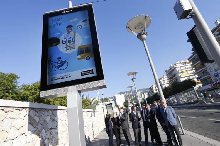 JCDecaux installe 30 mobiliers urbain prêts à accueillir des capteurs environnementaux en Métropole Nice Côte d’Azur