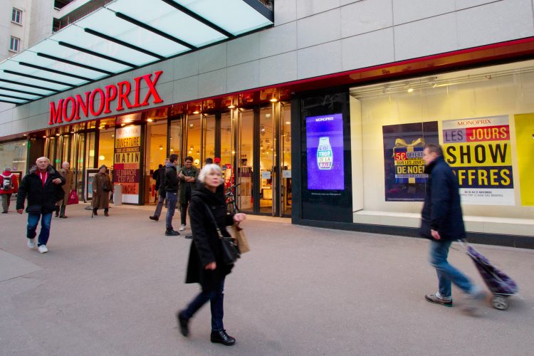 JCDecaux devient le partenaire DOOH et data de Monoprix