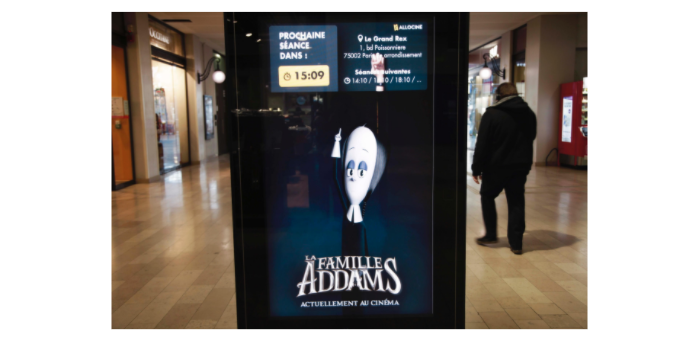 Universal Pictures France en campagne DOOH dynamique, contextuelle et programmatique avec Biborg