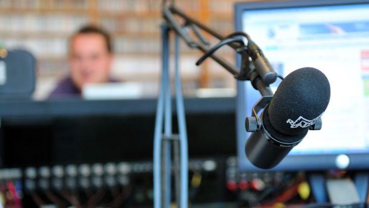 Les radios membres du Bureau de la Radio signent la charte de bonne conduite relative à la publicité des opérateurs de jeux d’argent